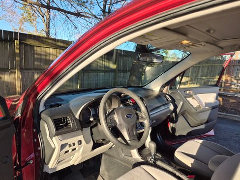 Used 2015 Subaru Forester 2.5i Premium w/ Protection Package #1 image 9