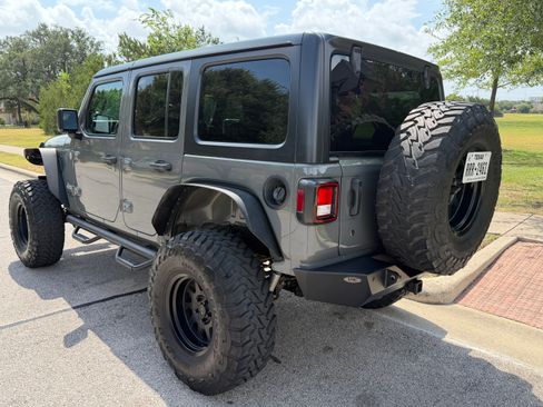 Used 2020 Jeep Wrangler Unlimited Sport S AWD/4WD image 5