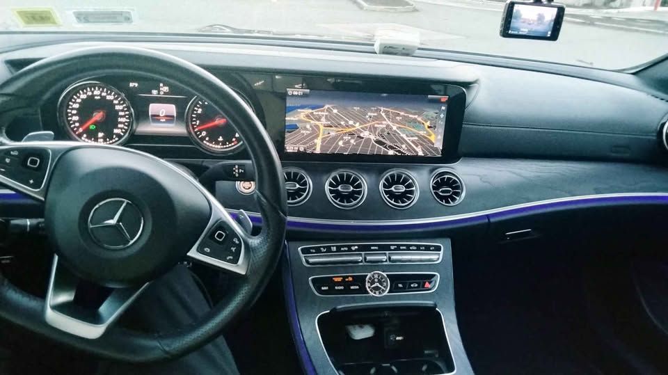 Used 2018 Mercedes-Benz E 400 Coupe image 11