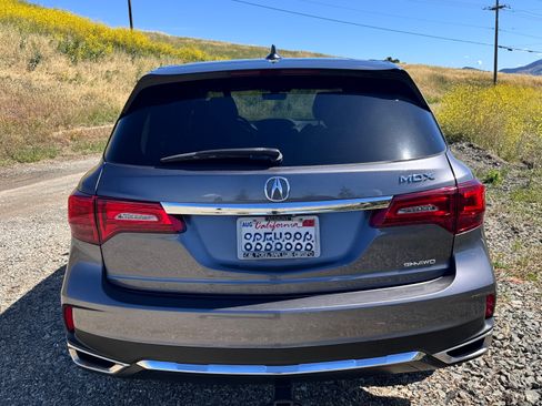Used 2018 Acura MDX SH-AWD image 11