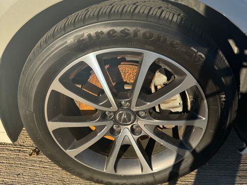 Used 2017 Acura TLX V6 image 4