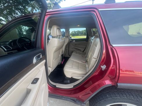Used 2014 Jeep Grand Cherokee Limited AWD/4WD image 19