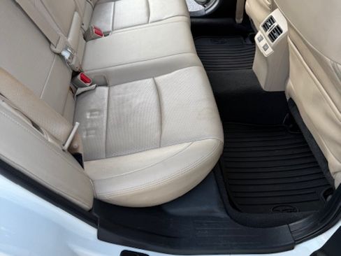 Used 2015 Subaru Outback 2.5i Limited image 16