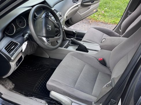 Used 2011 Honda Accord LX image 9