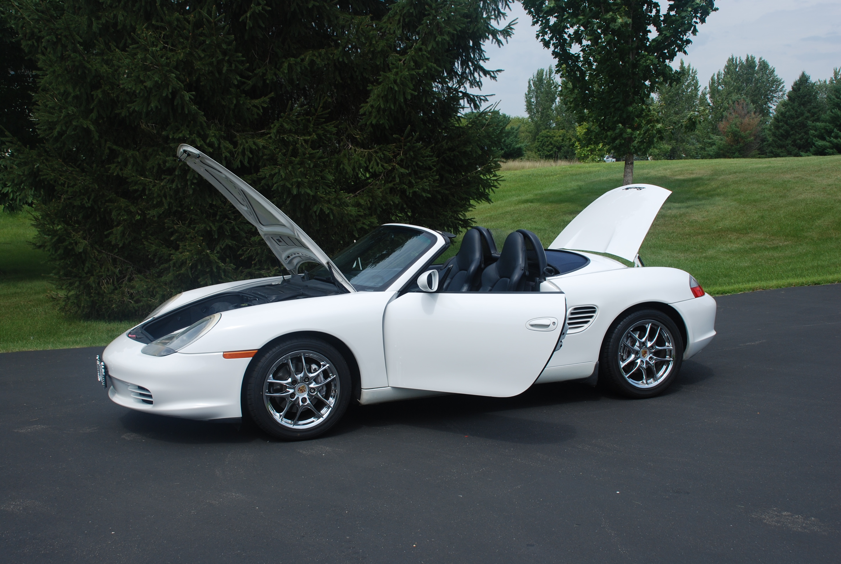 Used 2004 Porsche Boxster RWD image 11