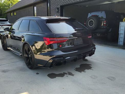 Used 2021 Audi RS 6 w/ Executive Package AWD/4WD image 4