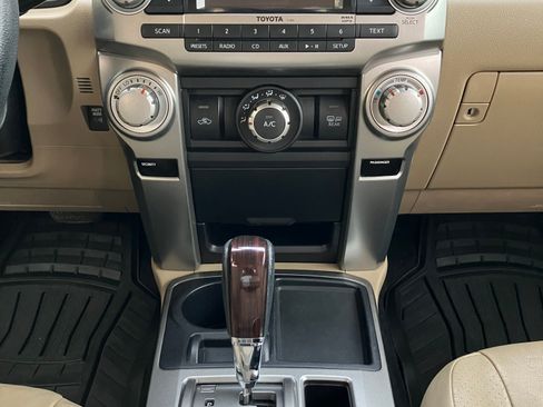 Used 2011 Toyota 4Runner SR5 RWD image 17