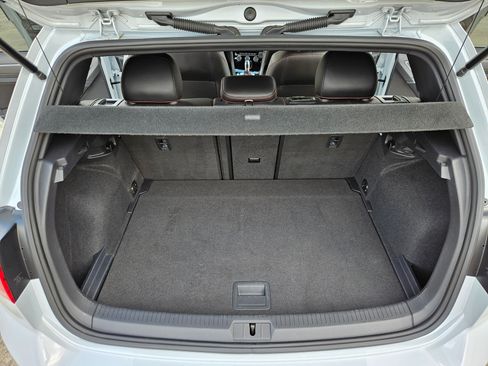 Used 2019 Volkswagen GTI SE w/ SE Experience Package image 19