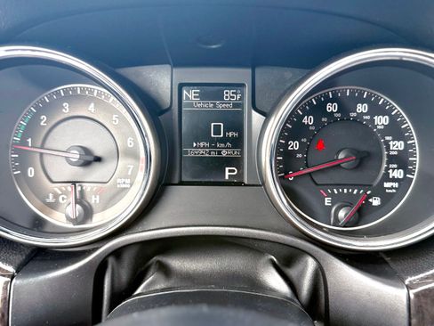 Used 2012 Jeep Grand Cherokee Laredo w/ Laredo E Group image 16