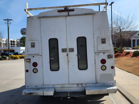 Used 2013 Ford E-350 and Econoline 350 Super Duty w/ PWR Locks & Windows Group image 9