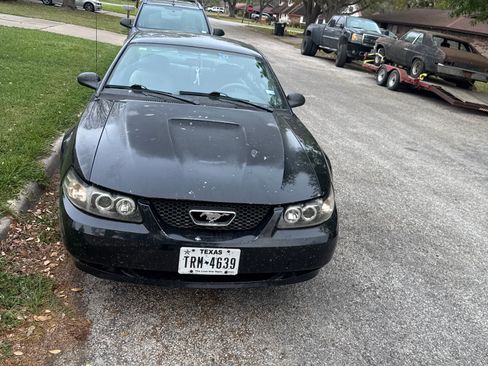 Used 2001 Ford Mustang Coupe image 5
