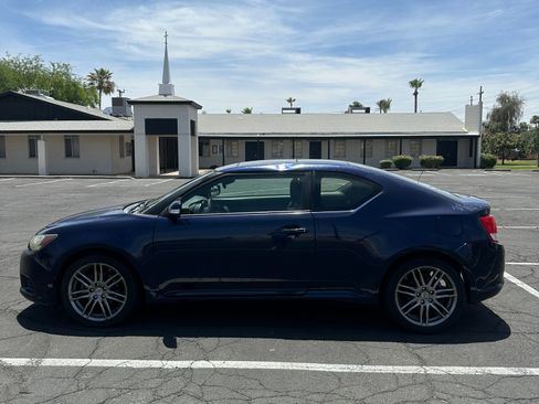 Used 2011 Scion tC FWD image 11