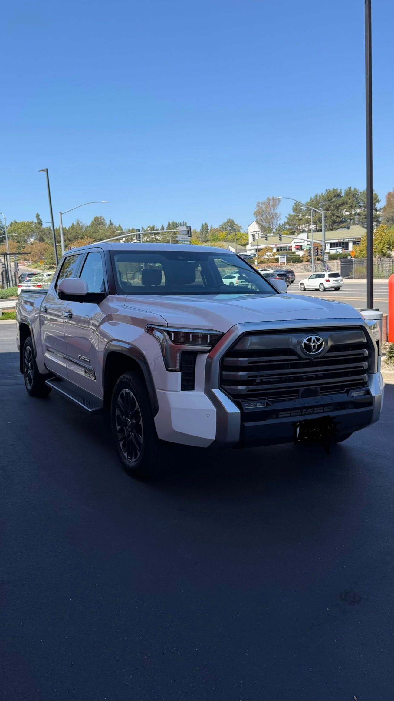 Used 2024 Toyota Tundra Limited AWD/4WD image 1