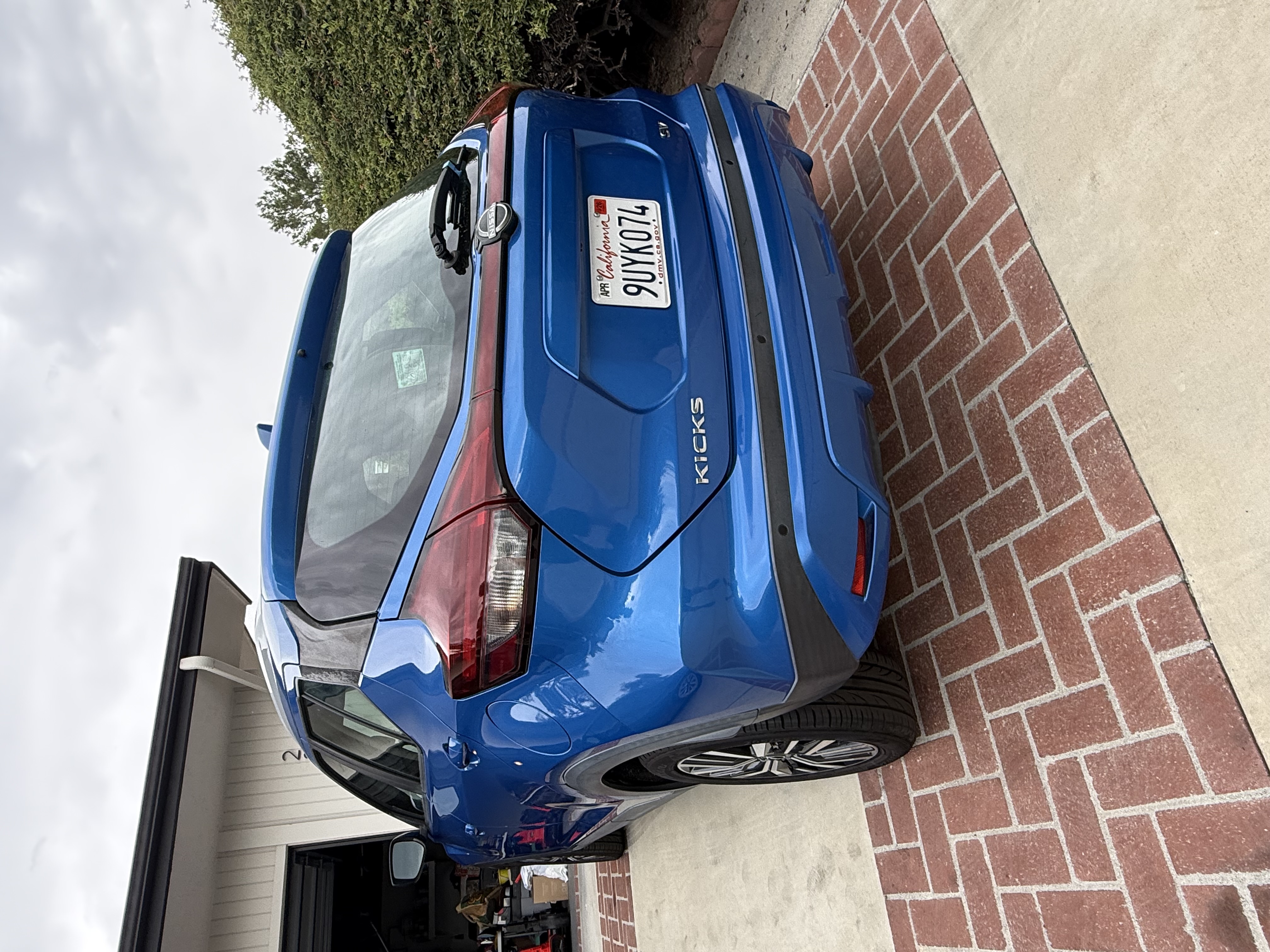 Used 2022 Nissan Kicks SV FWD image 5