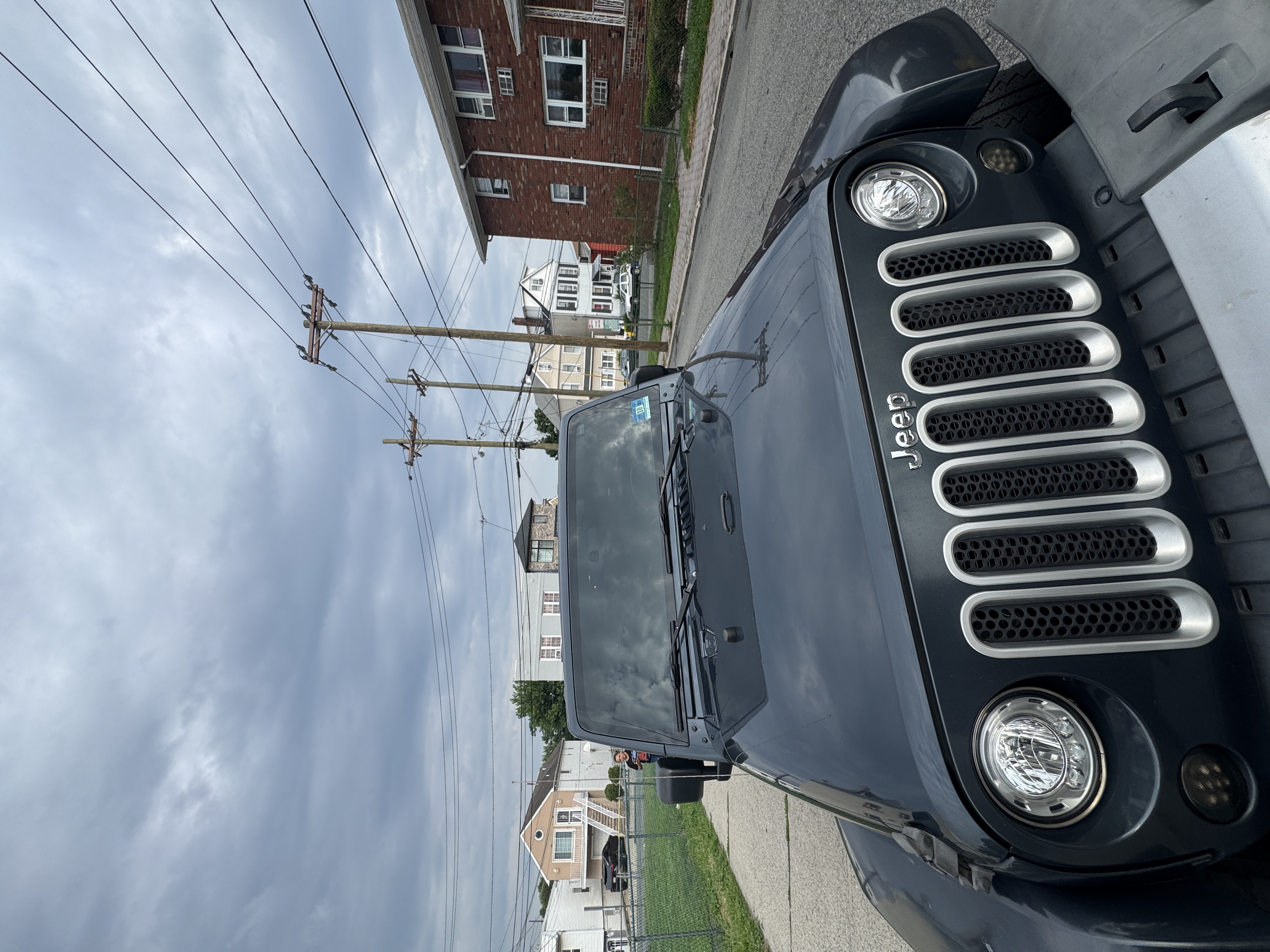 Used 2008 Jeep Wrangler Unlimited Sahara w/ Dual Top Group AWD/4WD image 4
