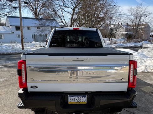 Used 2024 Ford F350 King Ranch image 5