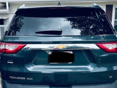 Used 2018 Chevrolet Traverse LT image 15