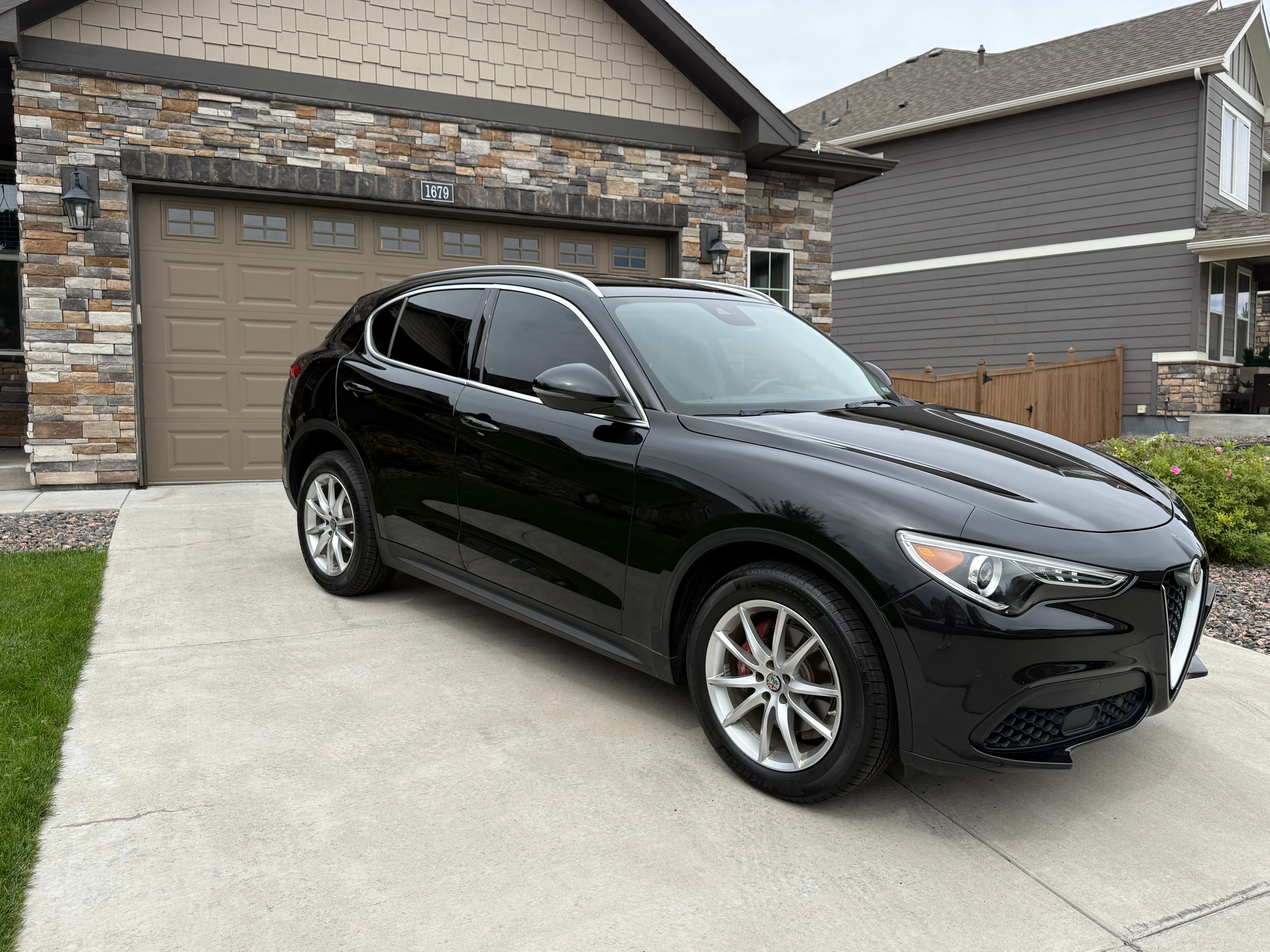 Used 2018 Alfa Romeo Stelvio Ti AWD/4WD image 1