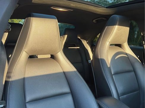 Used 2017 Mercedes-Benz CLA 250 image 11