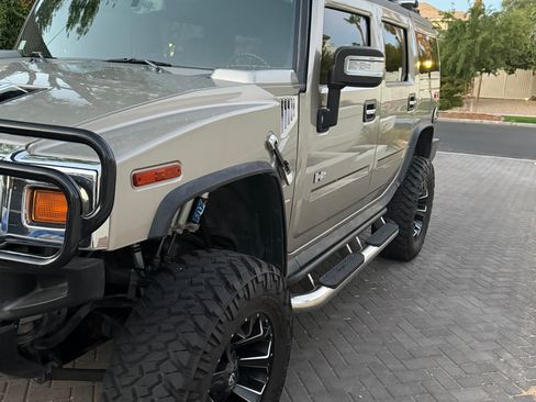 Used 2005 HUMMER H2 w/ Preferred Equipment Group AWD/4WD image 13