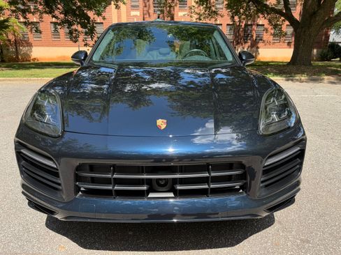 Used 2021 Porsche Cayenne GTS AWD/4WD image 6