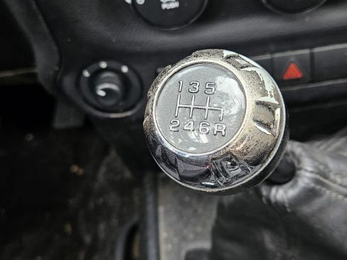 Used 2017 Jeep Wrangler Unlimited Sport image 8