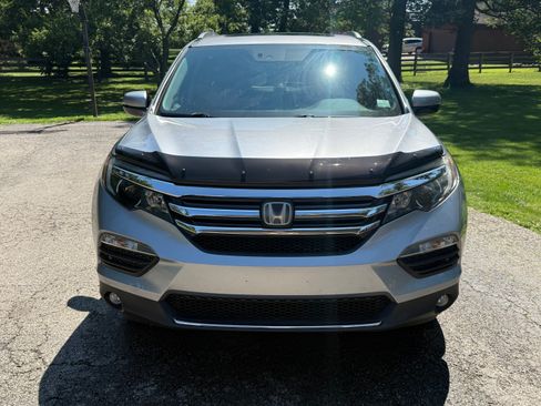 Used 2017 Honda Pilot Elite image 4