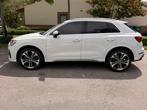 Used 2021 Audi Q3 2.0T Premium Plus w/ Premium Plus Package AWD/4WD image 5