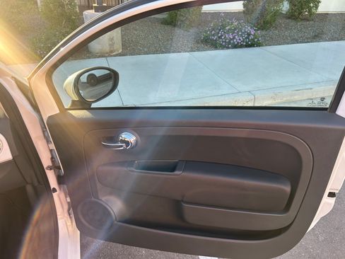 Used 2015 FIAT 500 Pop image 11