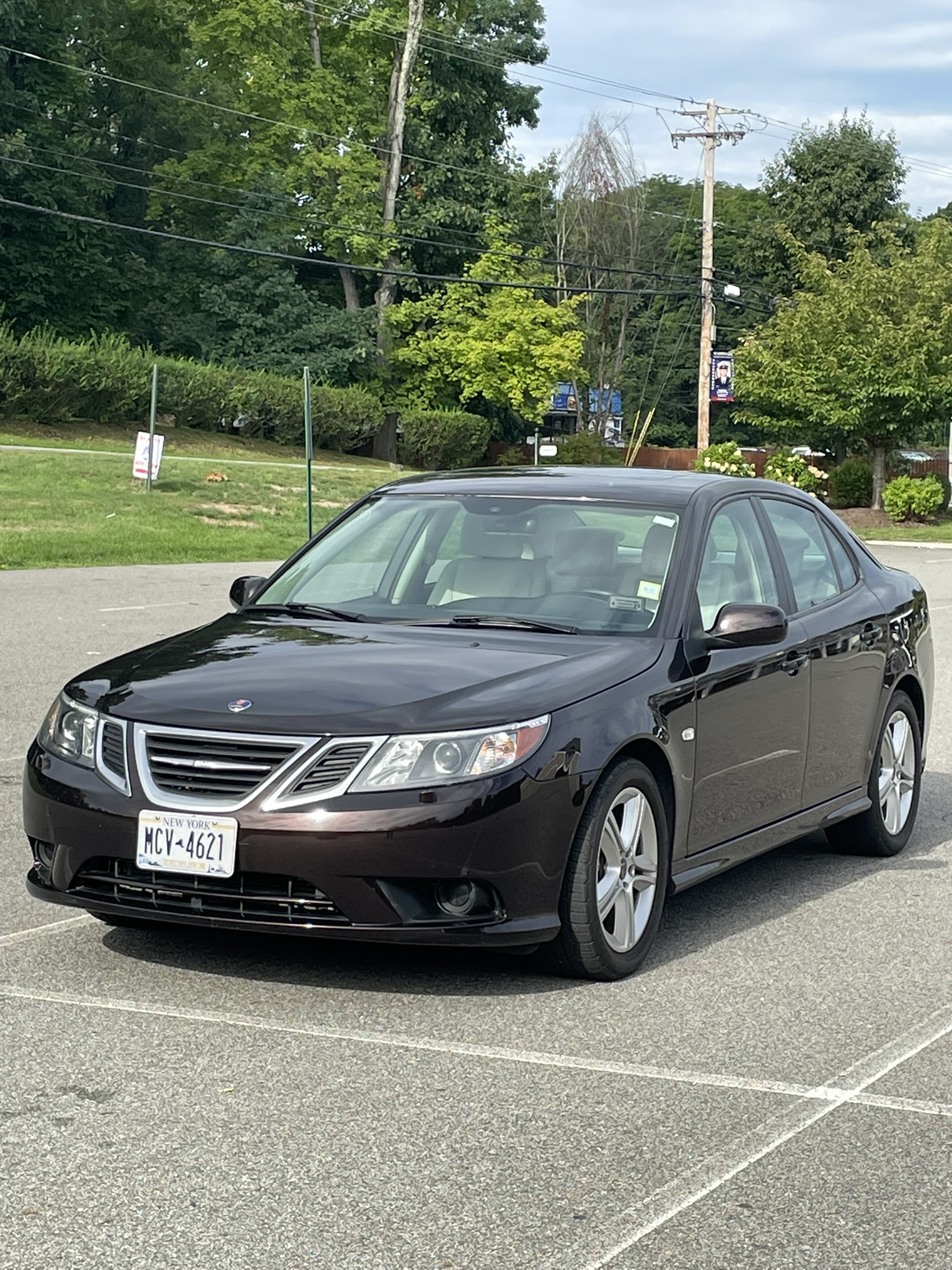 Used 2011 Saab 9-3 Aero AWD/4WD image 2