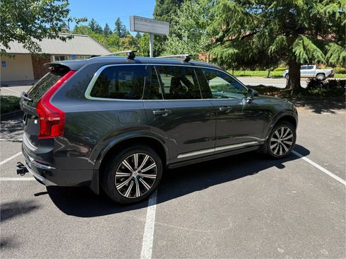 Used 2021 Volvo XC90 T8 Inscription image 6