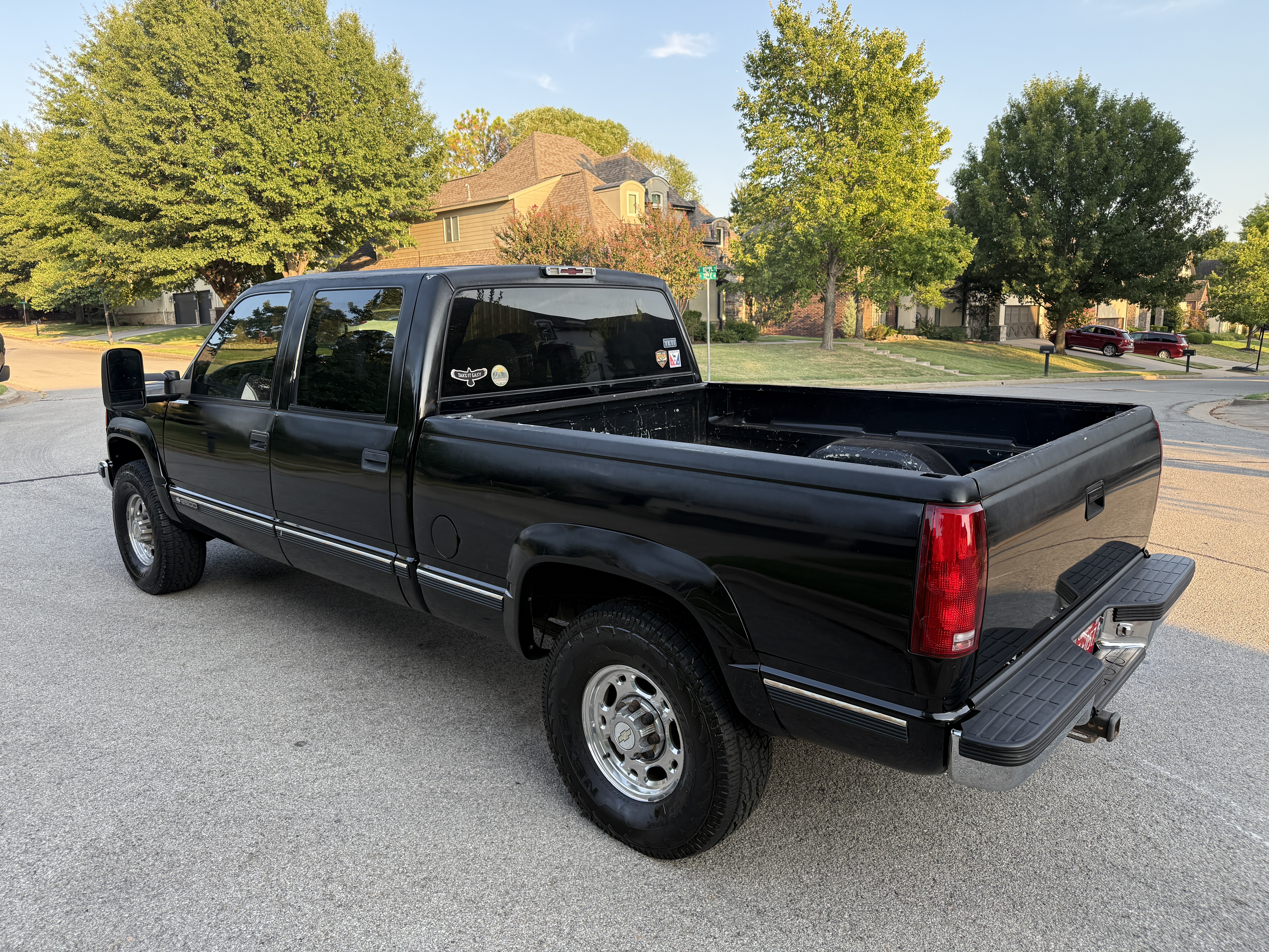 Used 2000 Chevrolet Silverado 2500 4x4 Crew Cab image 4