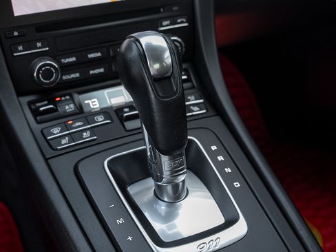 Used 2019 Porsche 911 4 Coupe AWD/4WD image 17