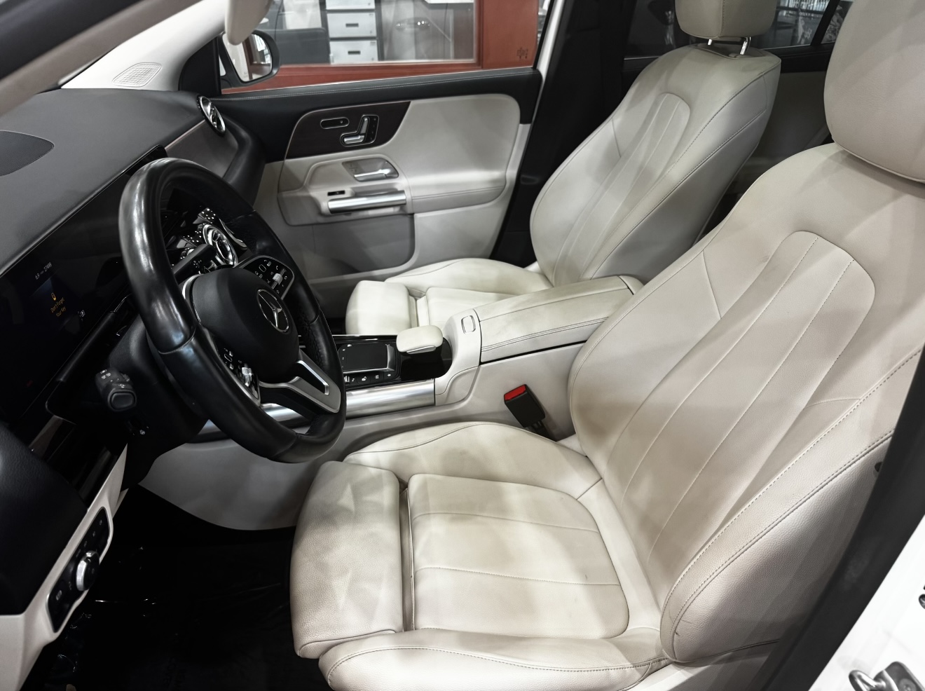 Used 2025 Mercedes-Benz GLA 250 image 15