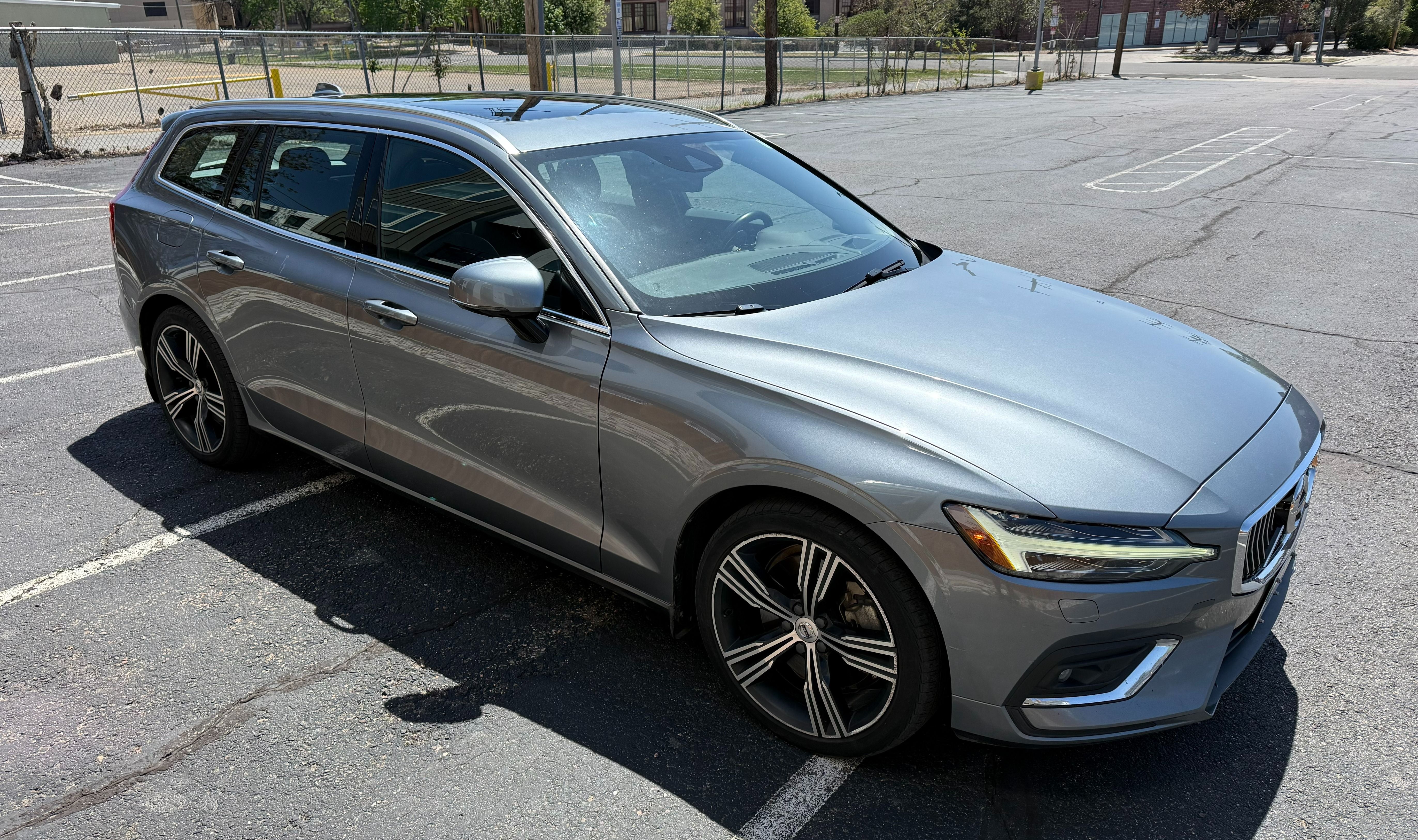 Used 2019 Volvo V60 T6 Inscription AWD/4WD image 6