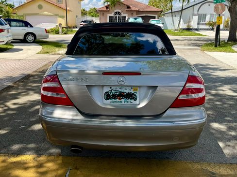 Used 2004 Mercedes-Benz CLK 320 Cabriolet image 5