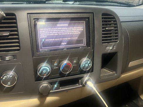 Used 2009 Chevrolet Silverado 1500 LT w/ Power Pack Plus AWD/4WD image 4