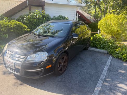 Used 2009 Volkswagen Jetta S image 1