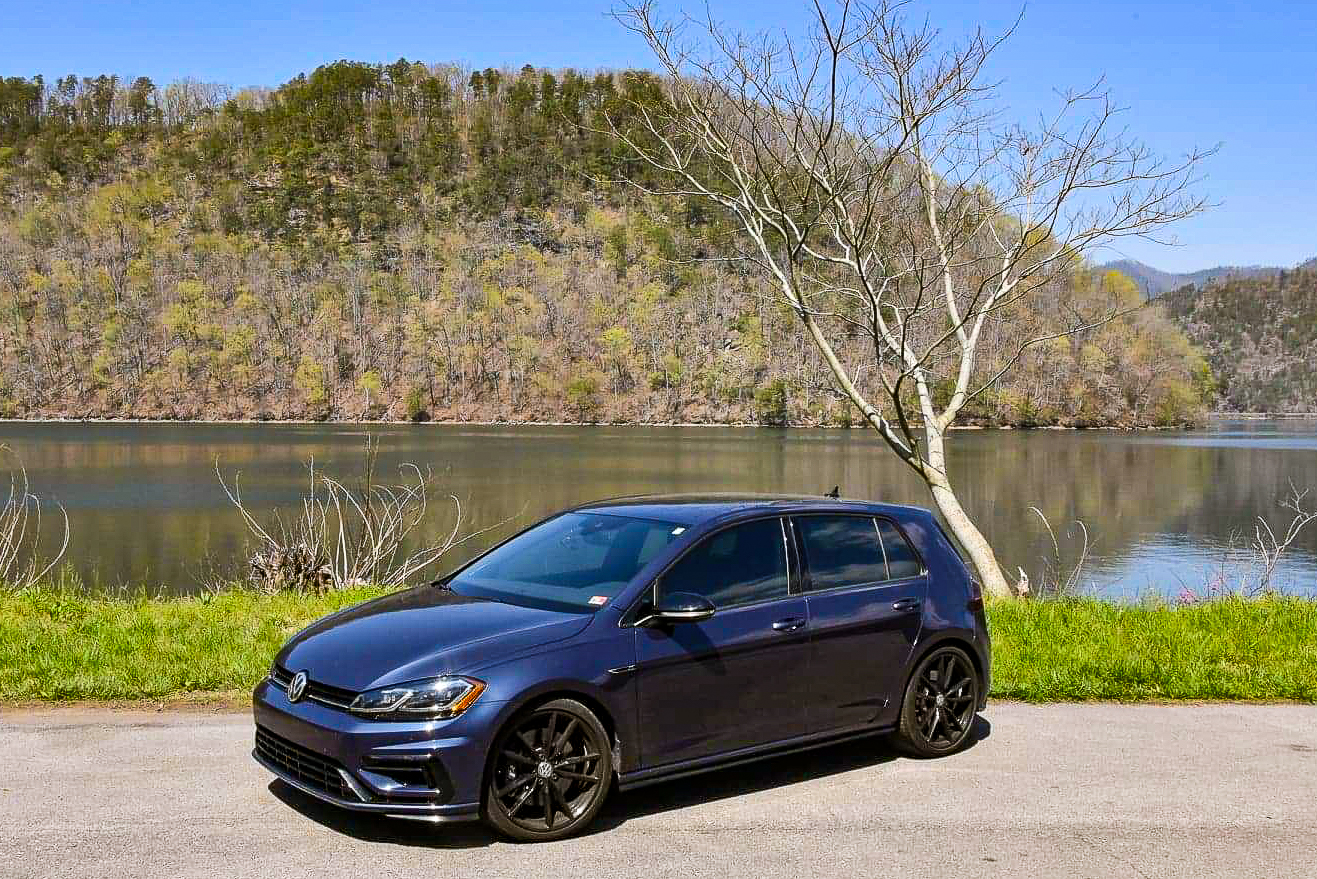 Used 2019 Volkswagen Golf 4-Door AWD/4WD image 21