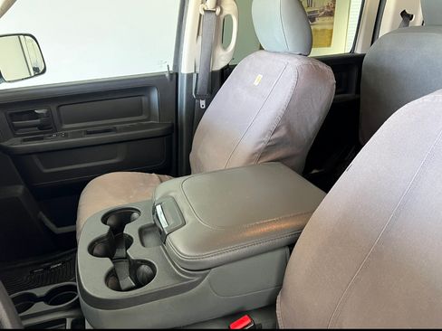 Used 2018 RAM 2500 Tradesman w/ Chrome Appearance Group image 14