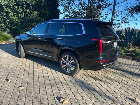 Used 2024 Cadillac XT6 Premium Luxury image 4