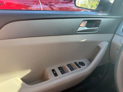 Used 2016 Hyundai Sonata SE FWD image 10