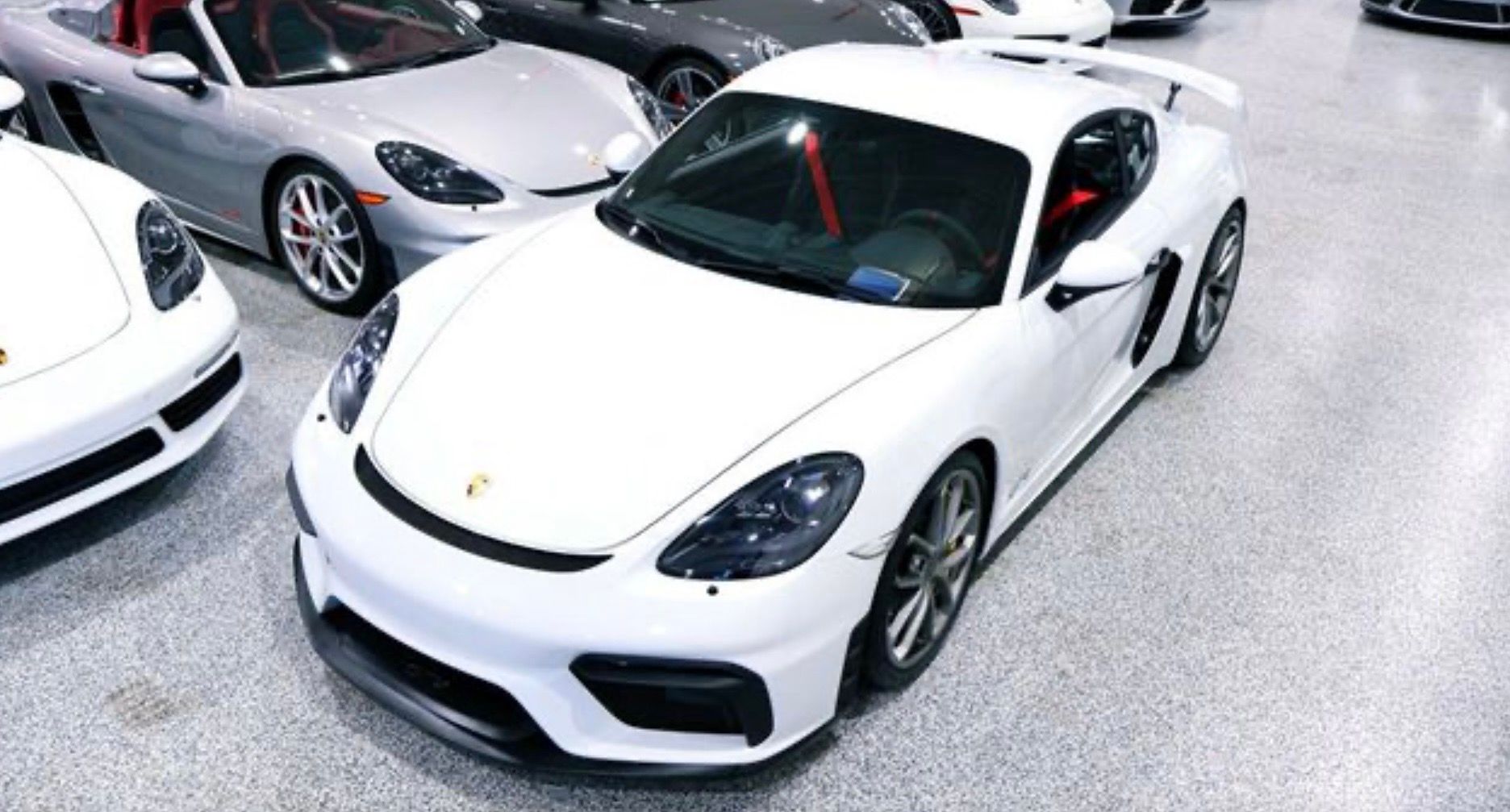 Used 2023 Porsche 718 Cayman GT4 RWD image 5