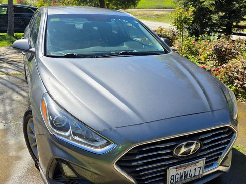 Used 2019 Hyundai Sonata SE image 1