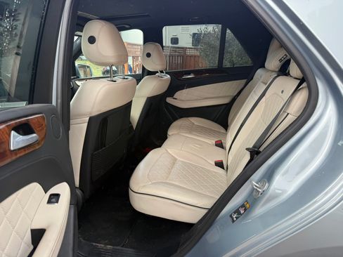 Used 2014 Mercedes-Benz ML 350 BlueTEC 4MATIC image 11