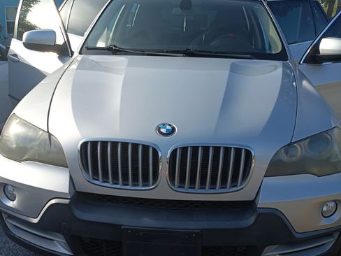 Used 2009 BMW X5 xDrive48i AWD/4WD image 1