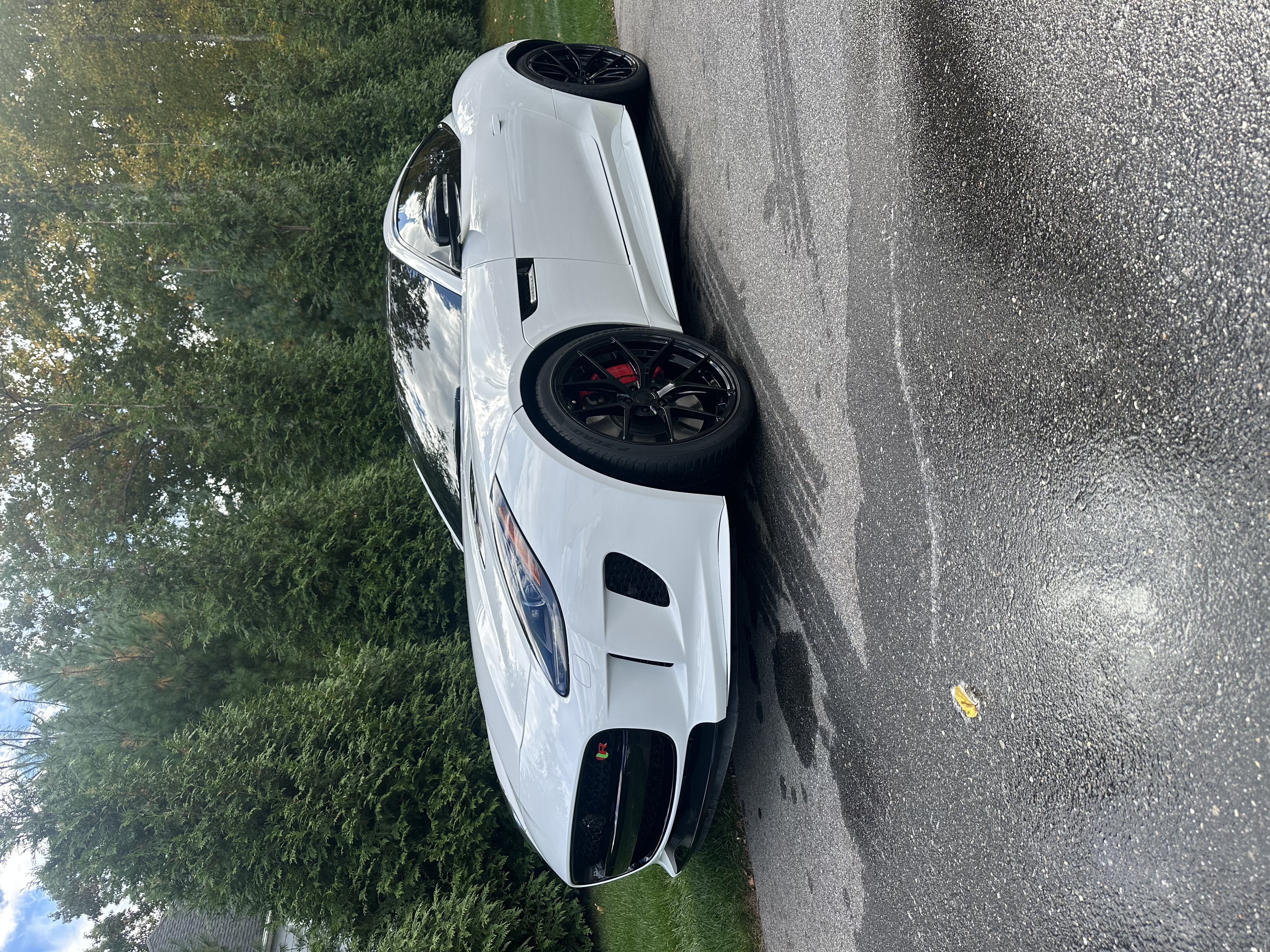 Used 2016 Jaguar F-TYPE R AWD/4WD image 2