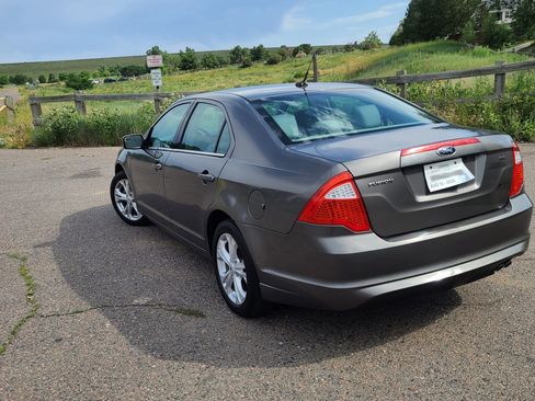 Used 2012 Ford Fusion SE image 4