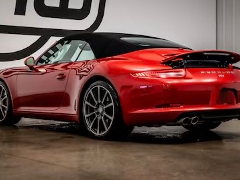 Used 2014 Porsche 911 Carrera S RWD image 5