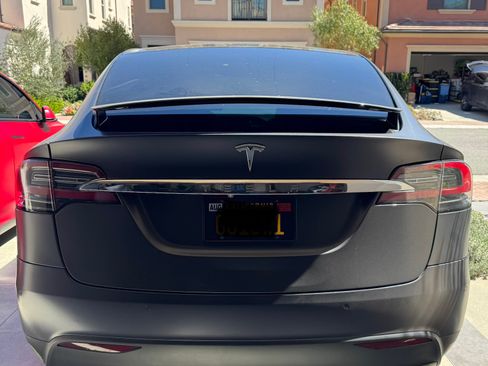 Used 2019 Tesla Model X Long Range image 5